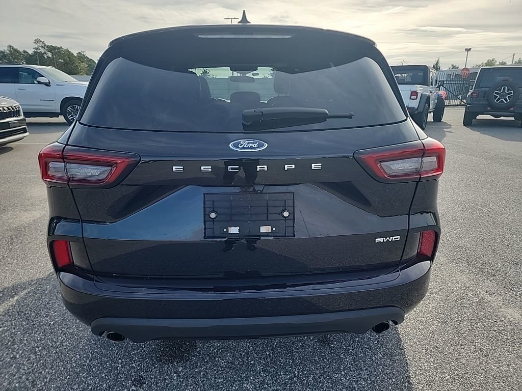 Used 2024 Ford Escape ST-Line image 6