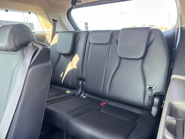 Certified 2026 Kia Carnival EX FWD image 10