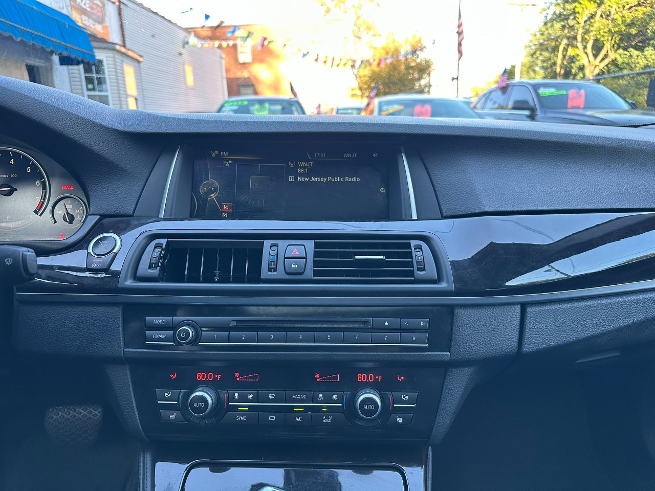 Used 2014 BMW 528i Sedan image 45