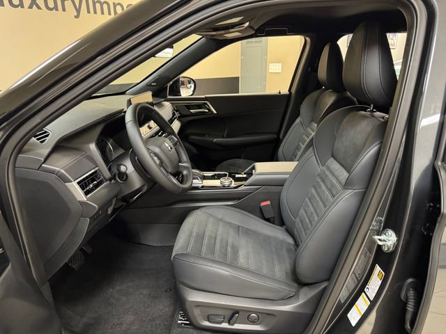 New 2026 Mitsubishi Outlander LE FWD image 8