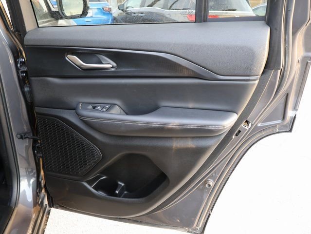 Used 2023 Jeep Grand Cherokee Altitude image 13