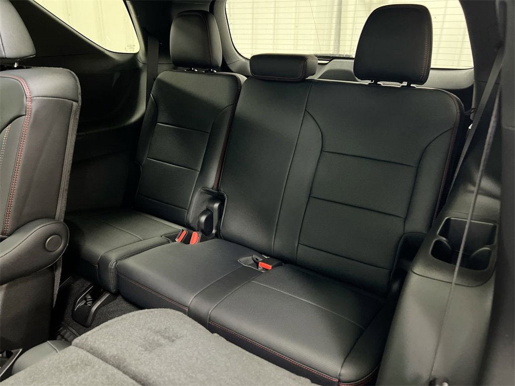 New 2026 Chevrolet Traverse RS w/ LPO, Floor Liner Package image 30