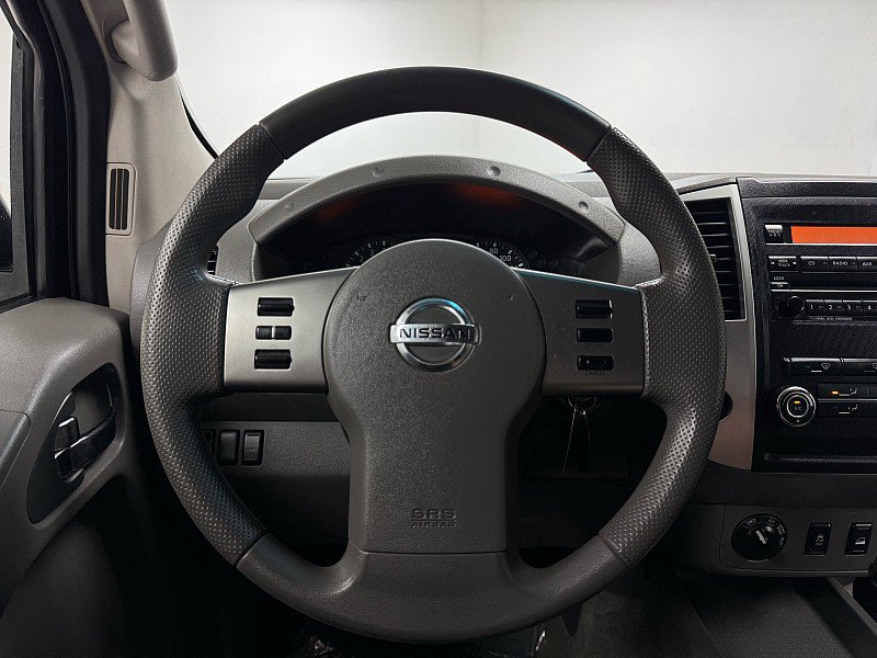 Used 2012 Nissan Frontier SV w/ SV Premium Utility Pkg AWD/4WD image 17