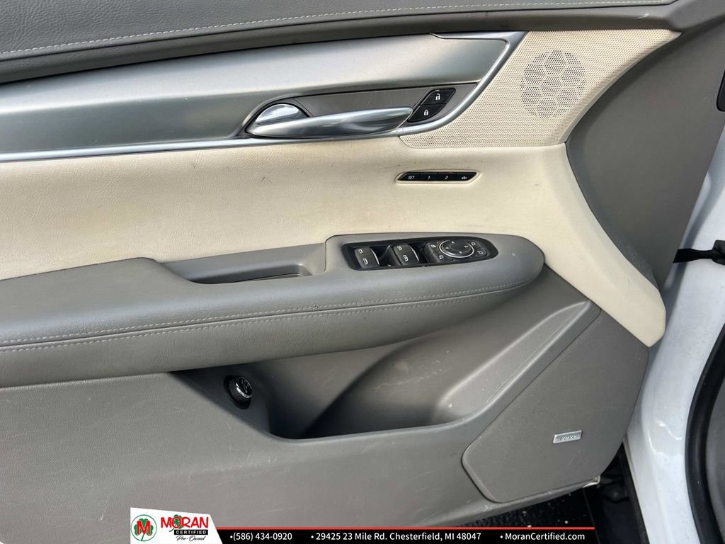 Used 2018 Cadillac XT5 Luxury w/ Driver Awareness Package image 14