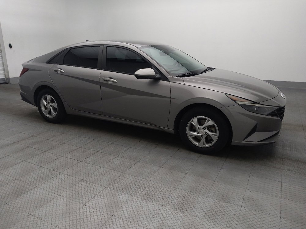 Used 2021 Hyundai Elantra SE image 11