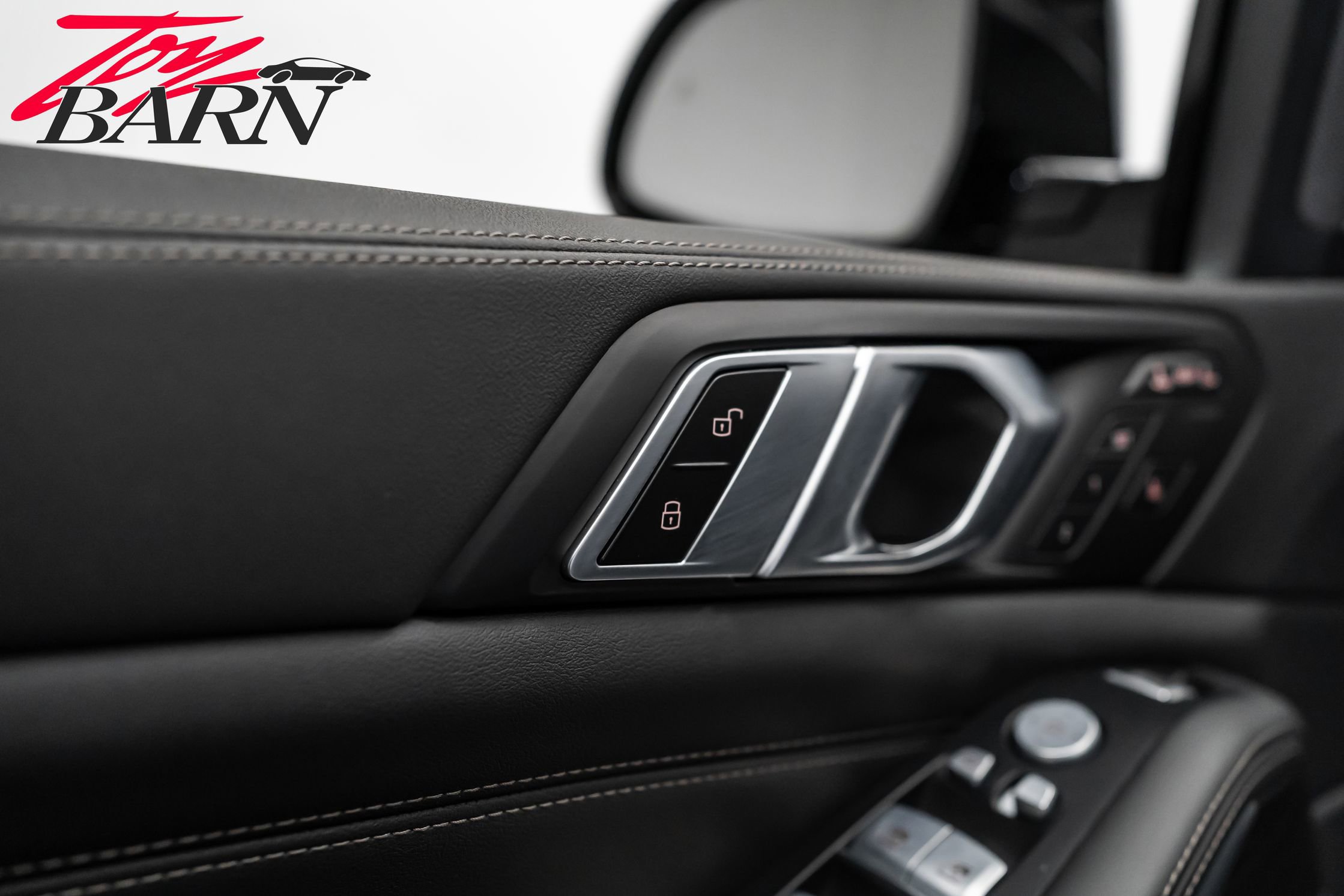 Used 2024 BMW X7 M60i image 24