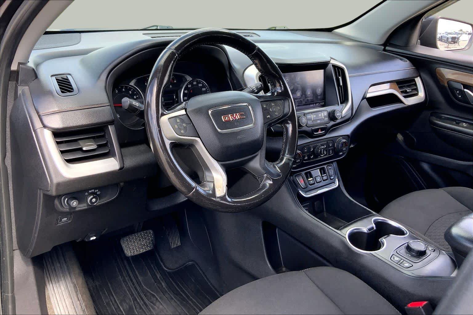 Used 2018 GMC Terrain SLE w/ Driver Convenience Package FWD image 17