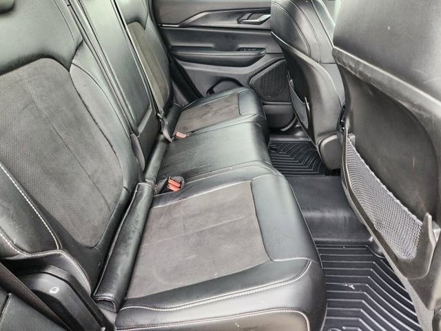 Used 2023 Jeep Grand Cherokee Altitude image 31