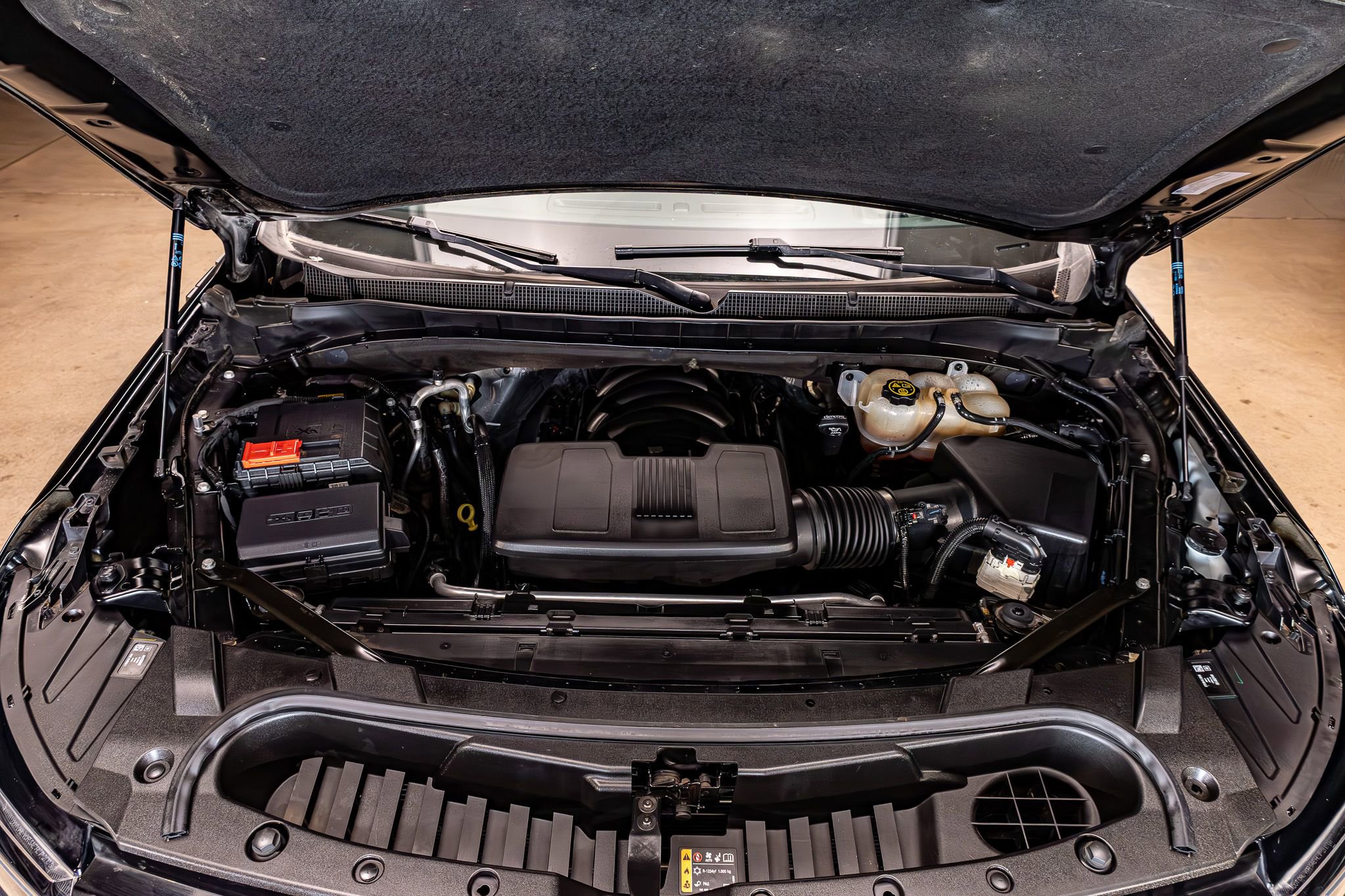 Used 2022 Chevrolet Tahoe Z71 w/ Luxury Package image 32