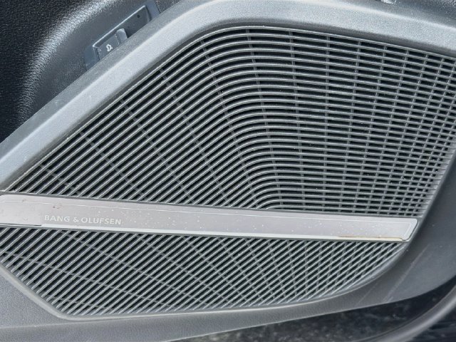 Used 2024 Audi SQ5 Prestige AWD/4WD image 25