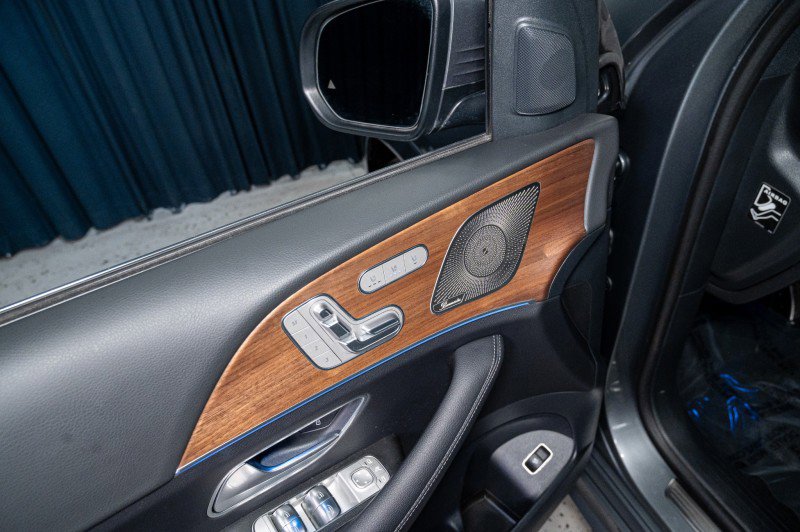 Certified 2025 Mercedes-Benz GLS 450 4MATIC image 12