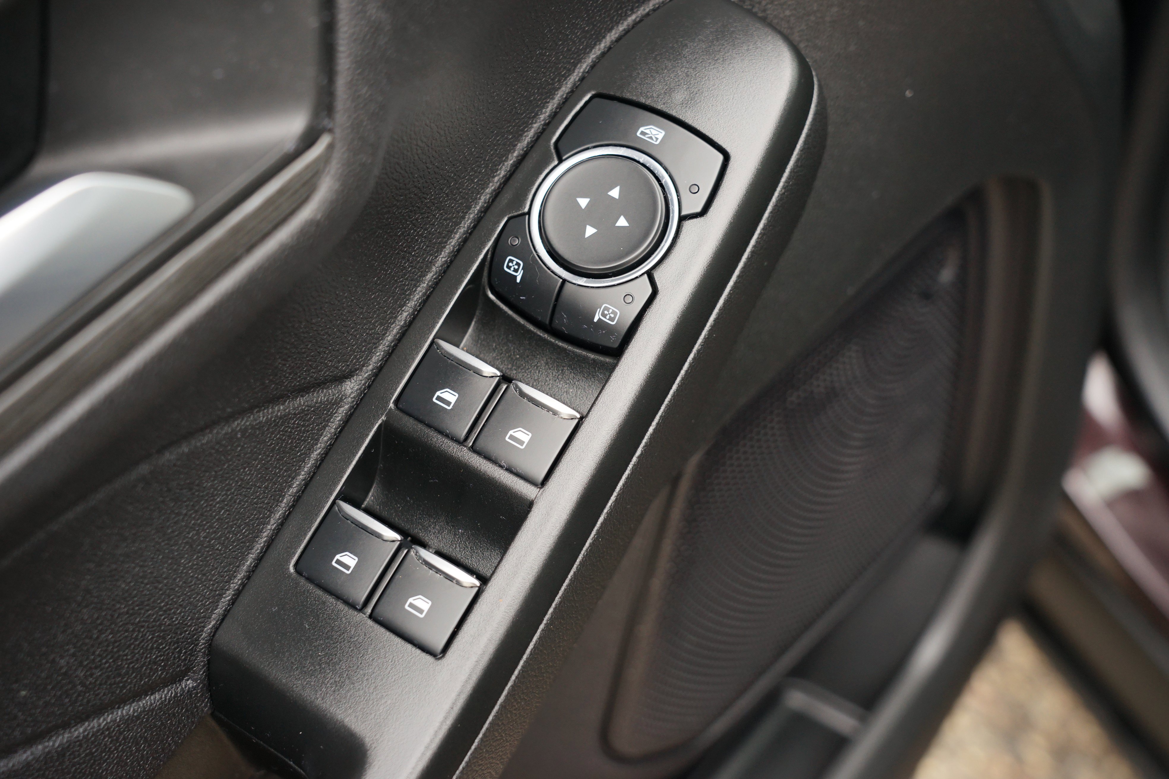 Used 2023 Ford Escape Platinum image 18