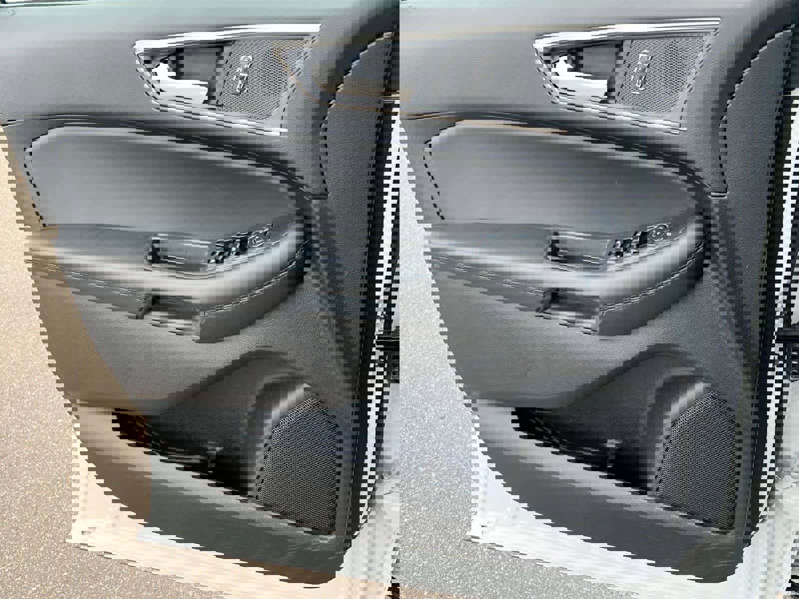 Used 2024 Ford Edge SEL w/ Convenience Package image 30