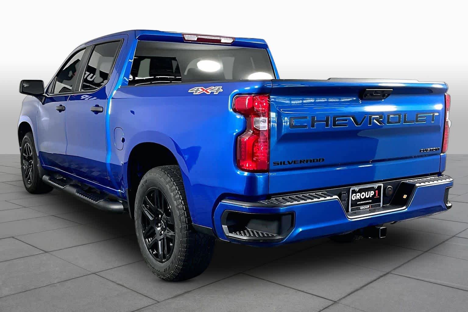 Used 2024 Chevrolet Silverado 1500 Custom w/ Turbomax Blackout Package AWD/4WD image 12