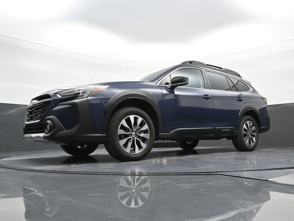 Used 2025 Subaru Outback Limited XT image 23