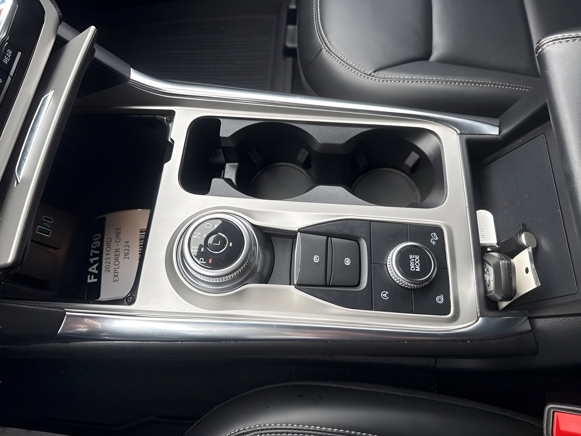 Used 2023 Ford Explorer XLT w/ Equipment Group 202A image 41