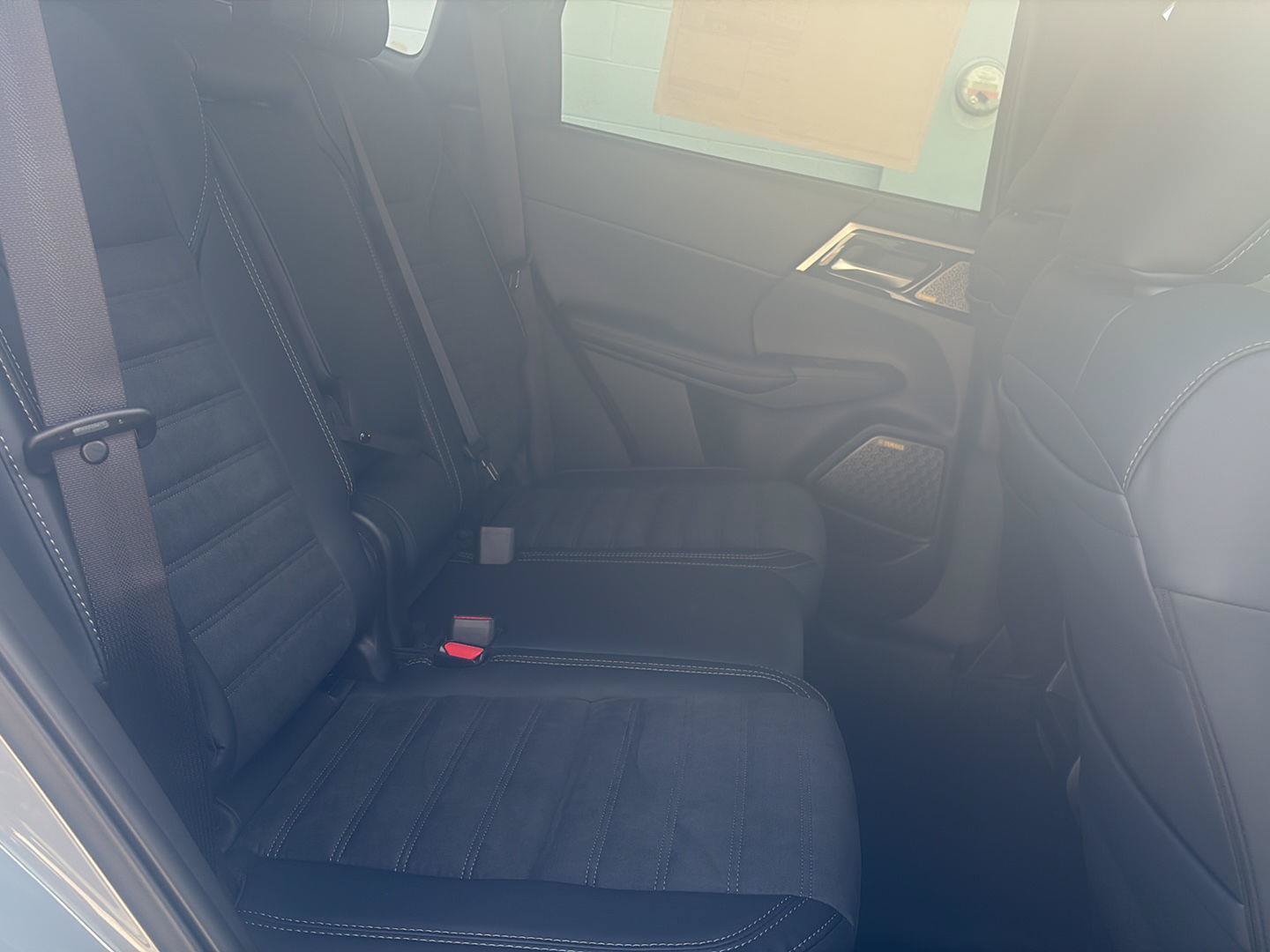 New 2026 Mitsubishi Outlander SE FWD image 18