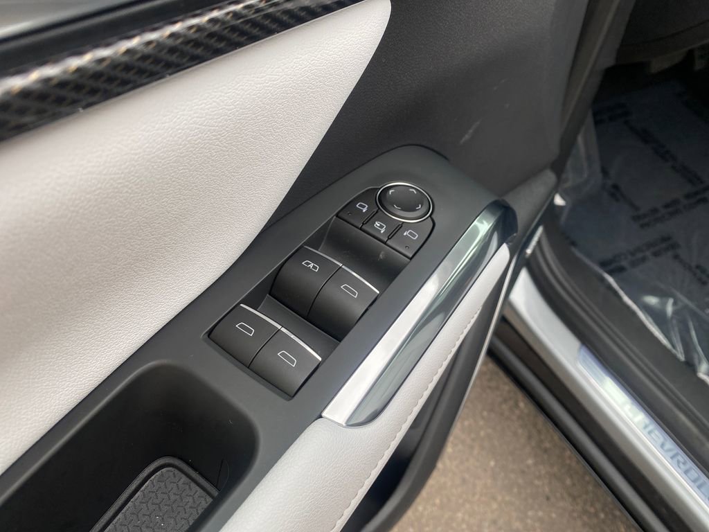 Used 2025 Chevrolet Traverse High Country w/ LPO, Floor Liner Package AWD/4WD image 11