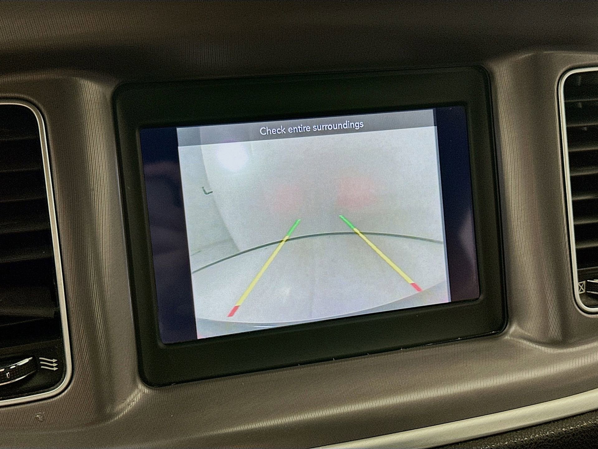 Used 2019 Dodge Charger SXT image 14