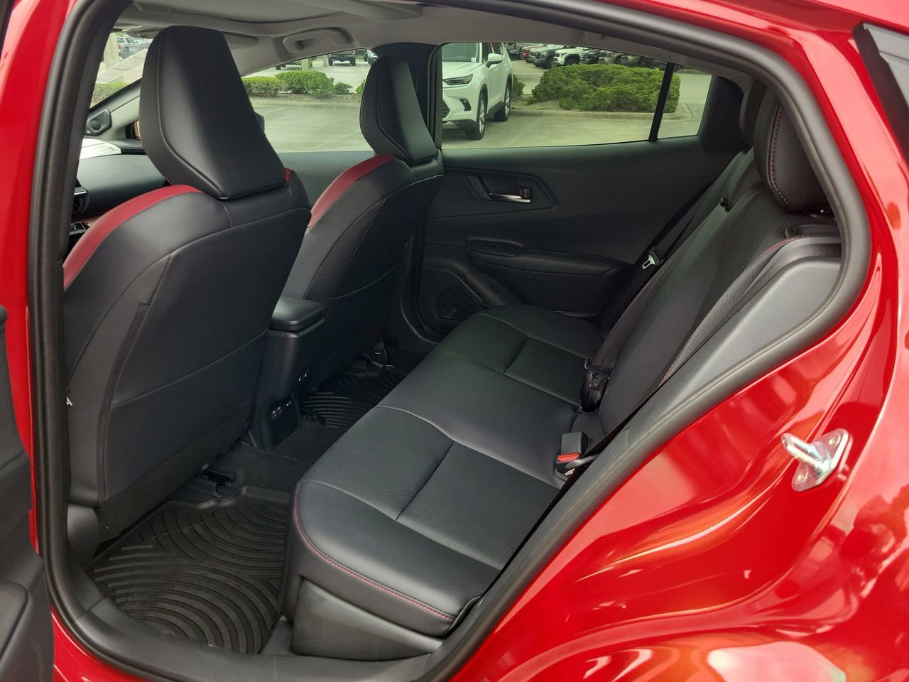 New 2026 Toyota Prius Plug-In Hybrid FWD image 11