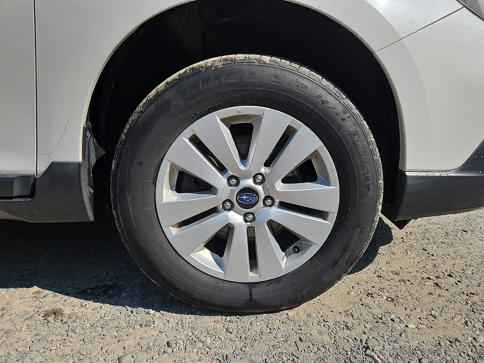 Used 2018 Subaru Outback 2.5i Premium AWD/4WD image 9