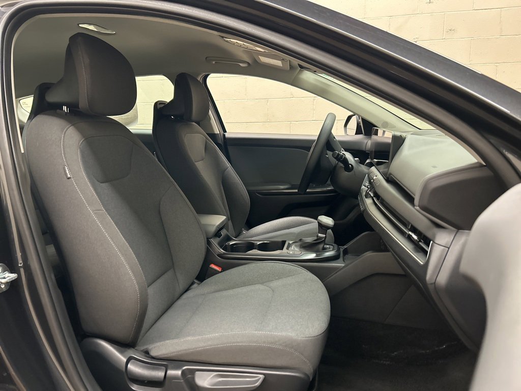 Used 2025 Kia K4 LXS image 10
