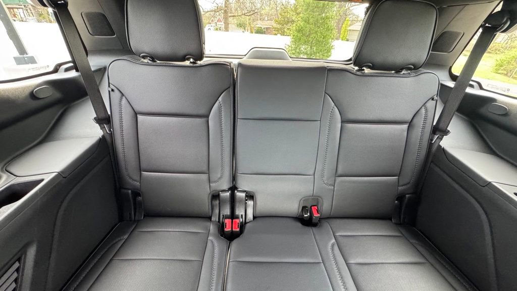 Used 2024 GMC Yukon Denali w/ Denali Reserve Package image 13