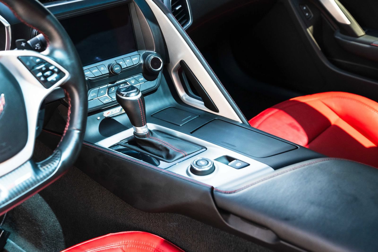 Used 2016 Chevrolet Corvette Z06 RWD image 16