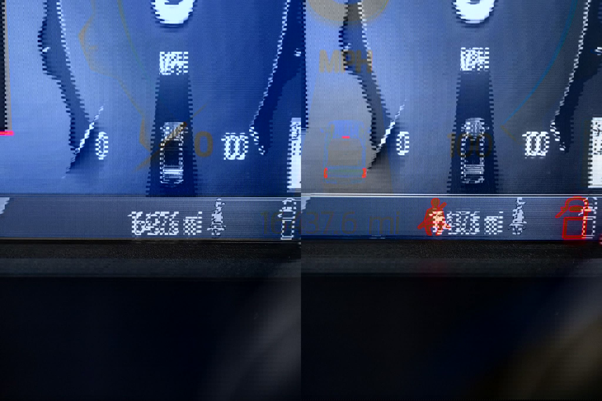 Used 2023 Ford F450 Platinum w/ FX4 Off-Road Package image 18