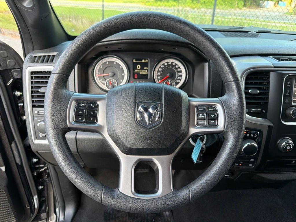 Used 2024 RAM 1500 Warlock AWD/4WD image 15