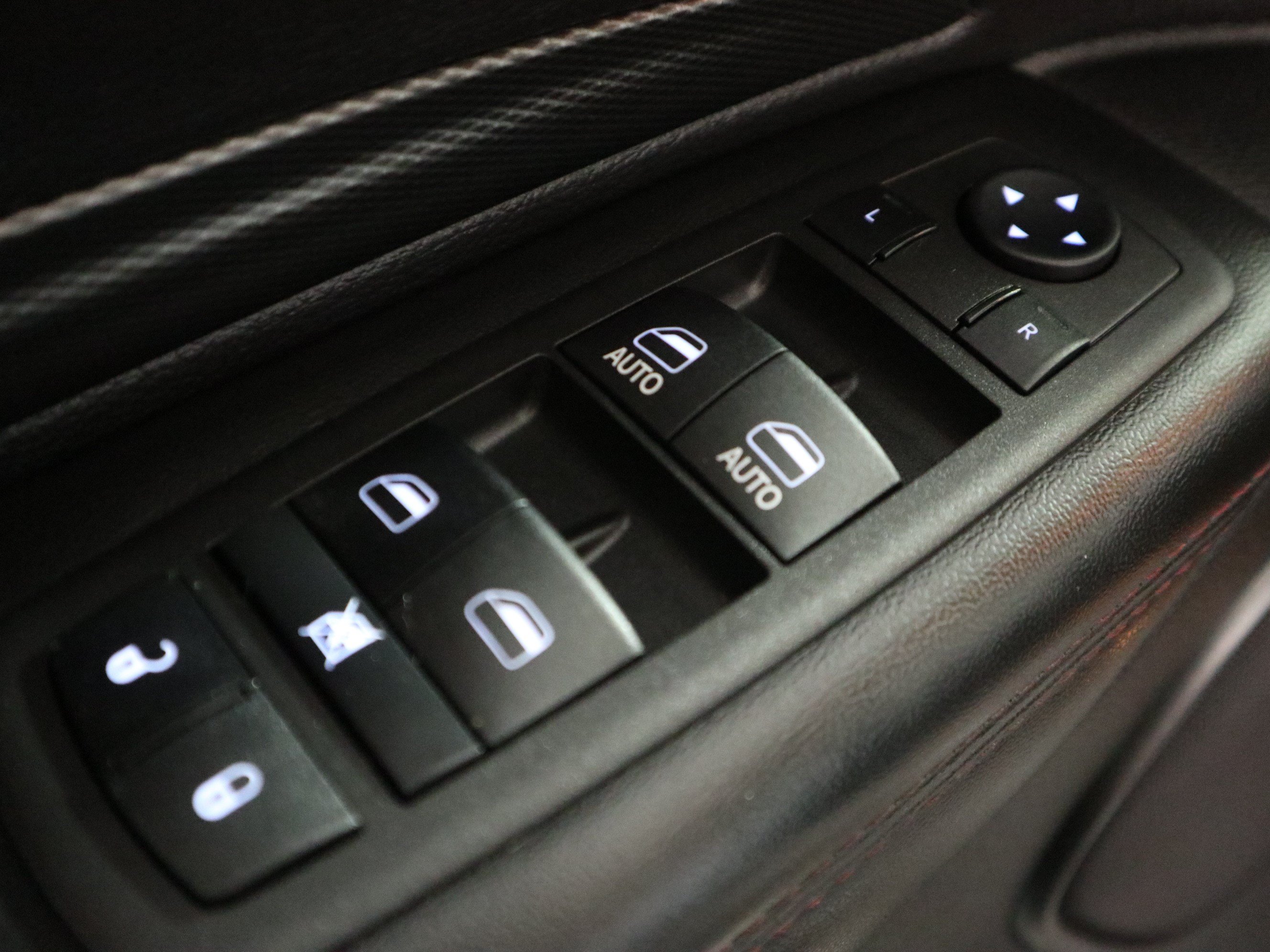Used 2021 Dodge Durango R/T w/ Blacktop Package AWD/4WD image 32