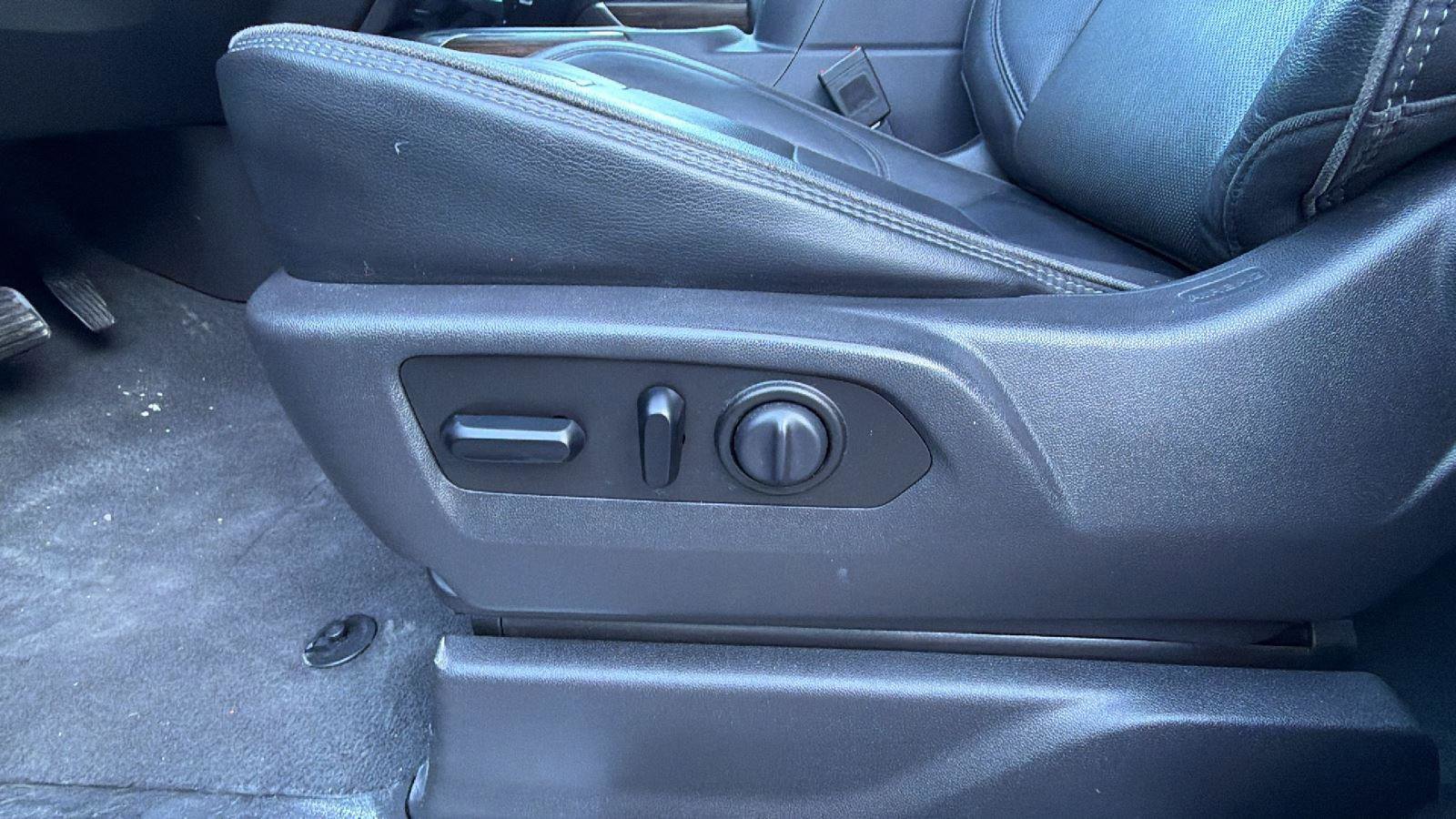 Certified 2019 Chevrolet Silverado 1500 High Country image 19