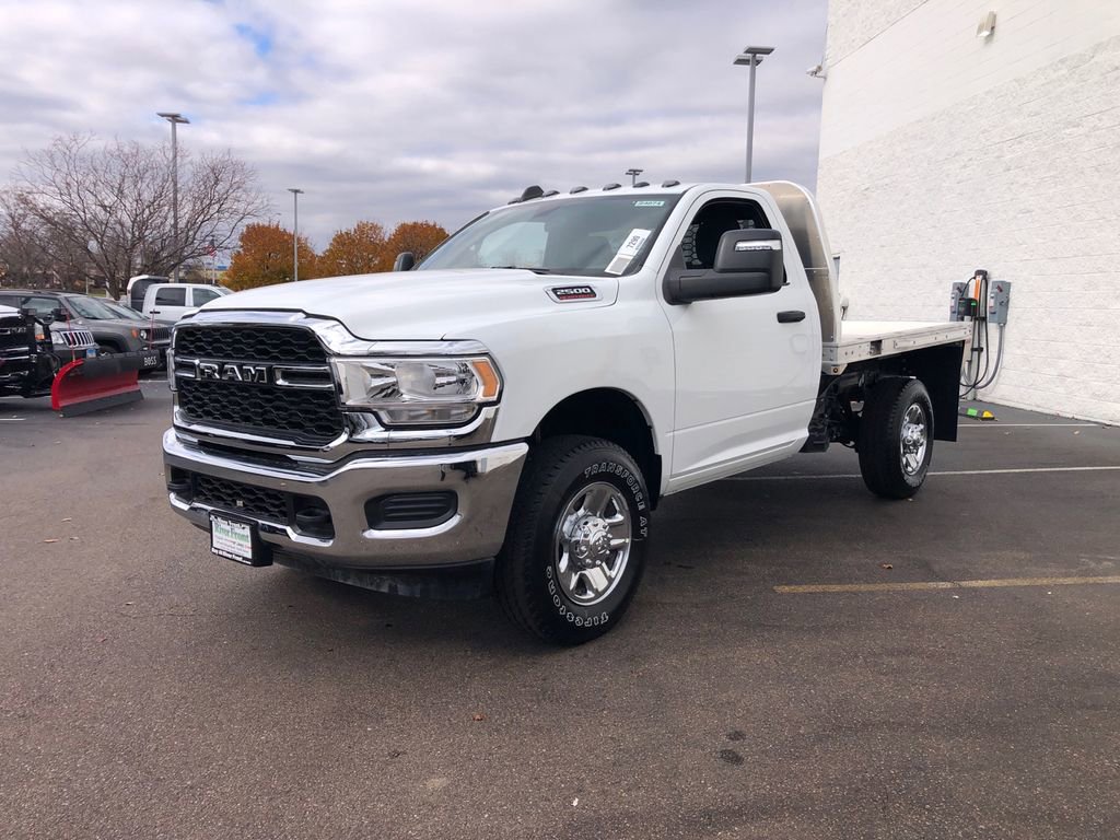 New 2024 RAM 2500 Tradesman w/ Chrome Appearance Group image 3