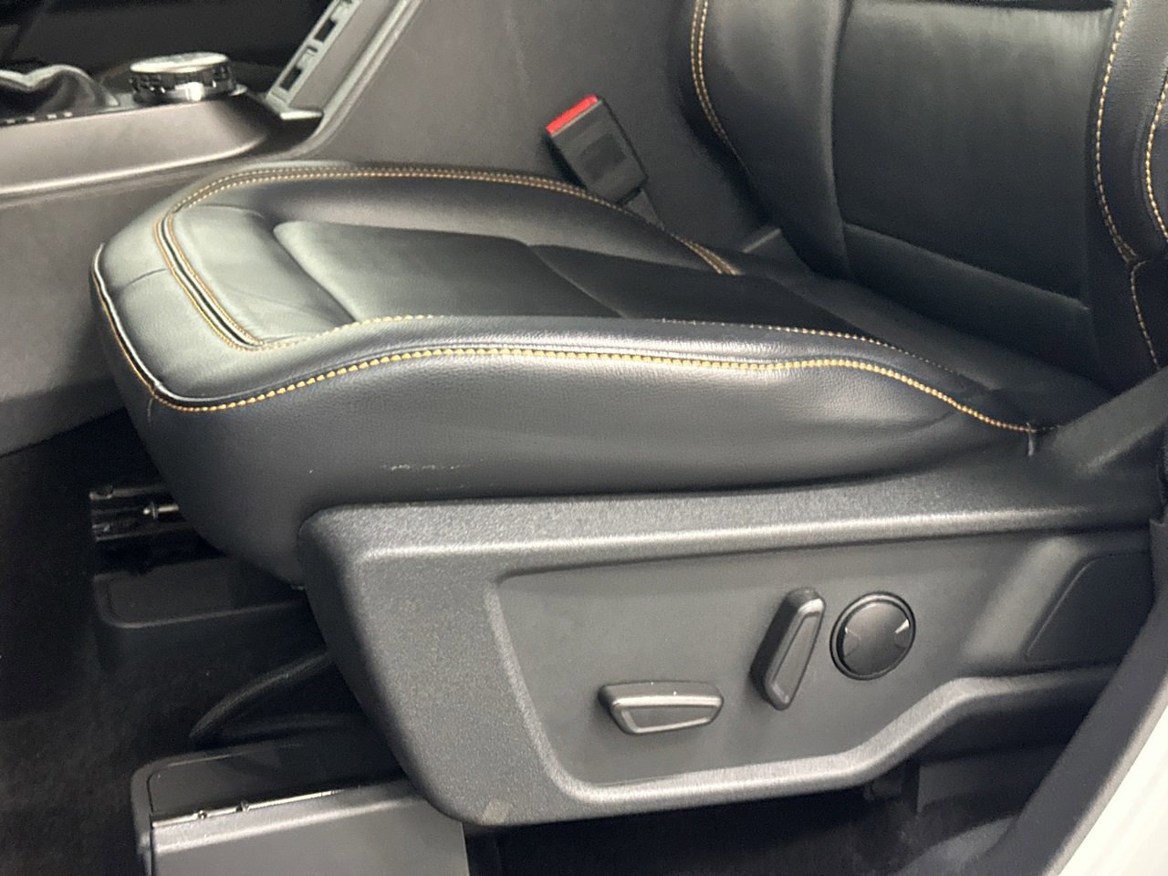 Used 2022 Ford Bronco Badlands image 16