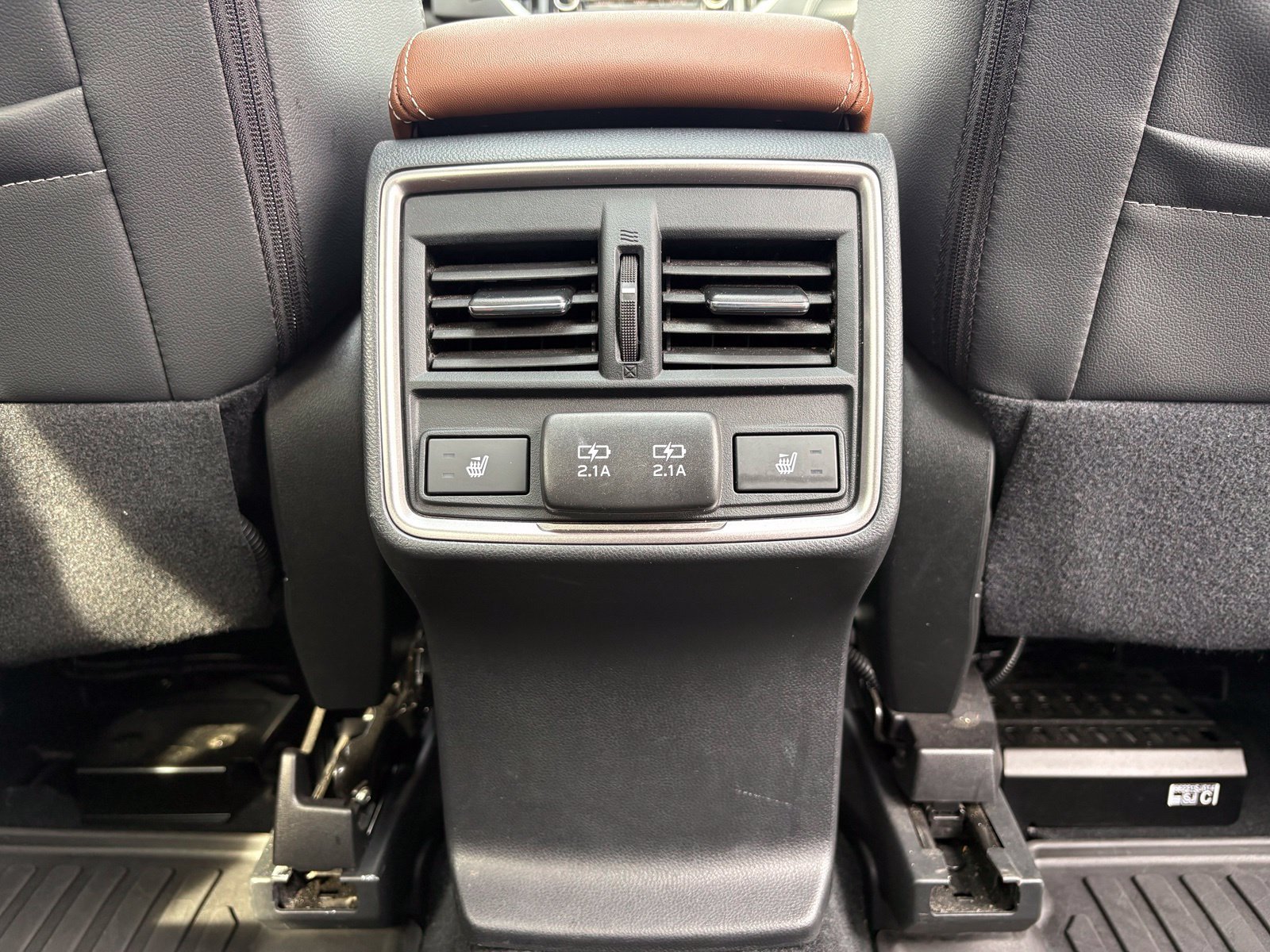 Certified 2024 Subaru Forester Touring AWD/4WD image 31