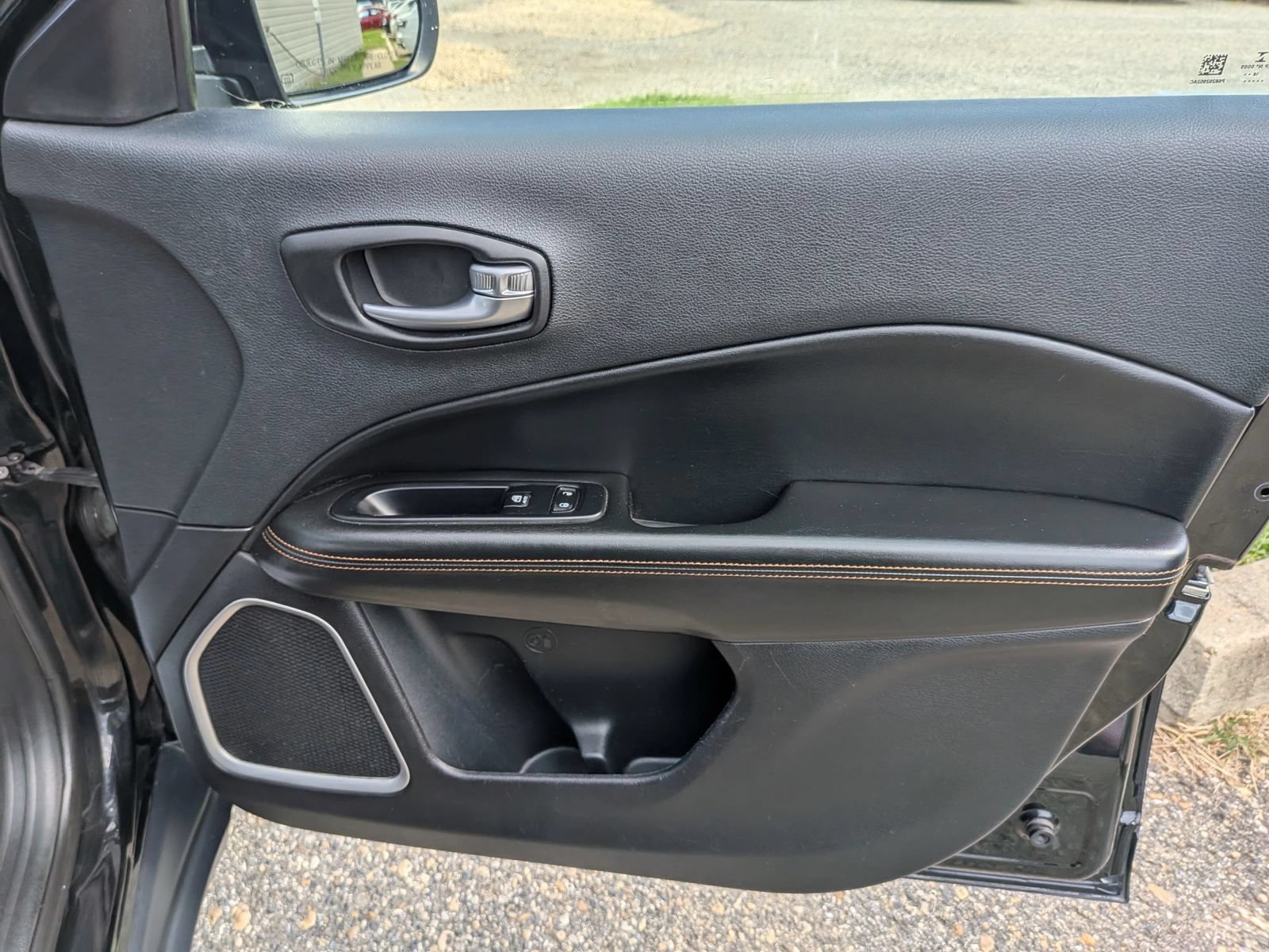 Used 2019 Jeep Compass Limited AWD/4WD image 38