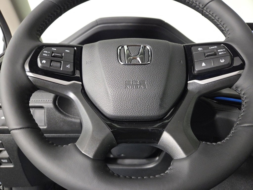 New 2026 Honda Odyssey Touring image 13