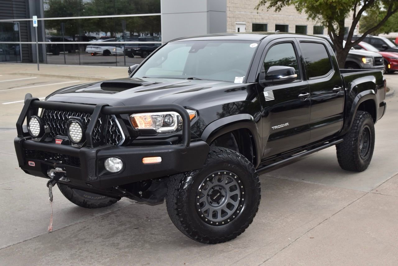 Used 2019 Toyota Tacoma TRD Sport w/ Technology Package image 39