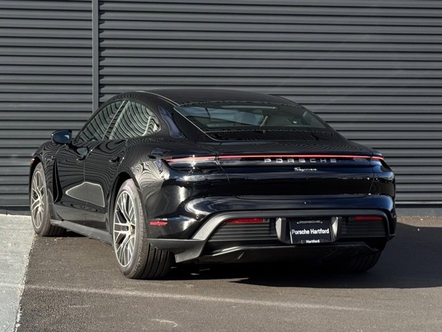 New 2024 Porsche Taycan image 3