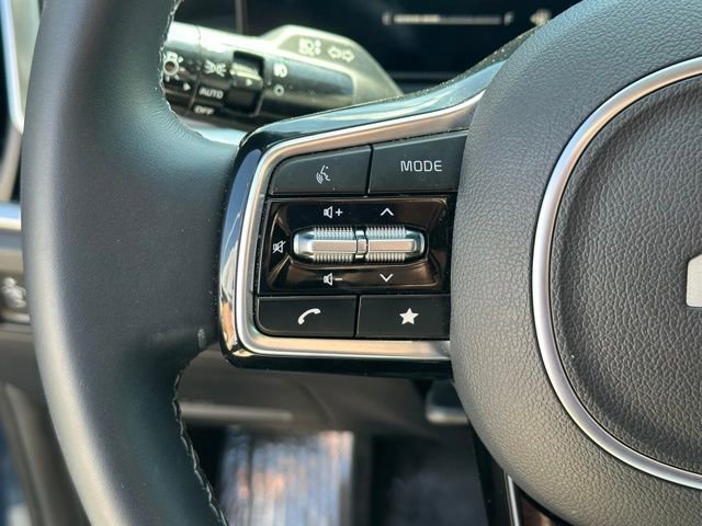 Used 2025 Kia Sorento X-Line EX image 4