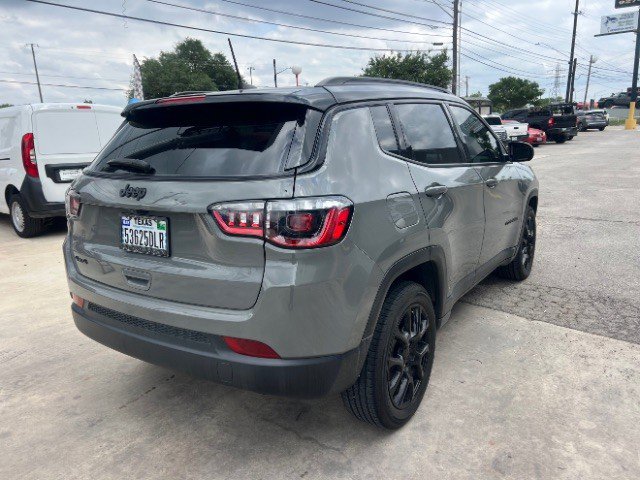 Used 2023 Jeep Compass Altitude AWD/4WD image 6