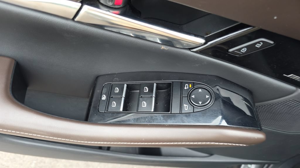 Used 2025 MAZDA CX-30 AWD 2.5 S w/ Premium Package image 12