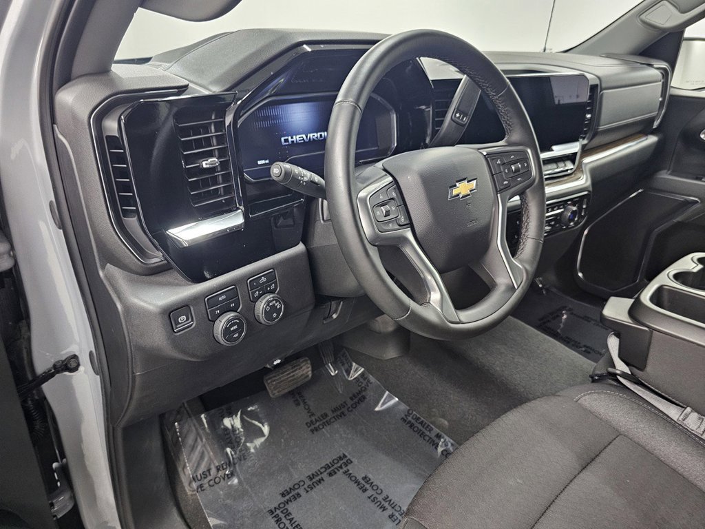 Used 2024 Chevrolet Silverado 1500 LT AWD/4WD image 13