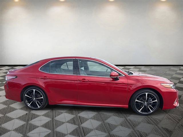 Used 2019 Toyota Camry XSE image 4