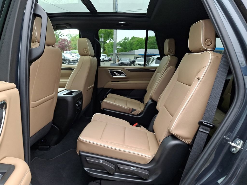 Used 2022 Chevrolet Tahoe Premier AWD/4WD image 10
