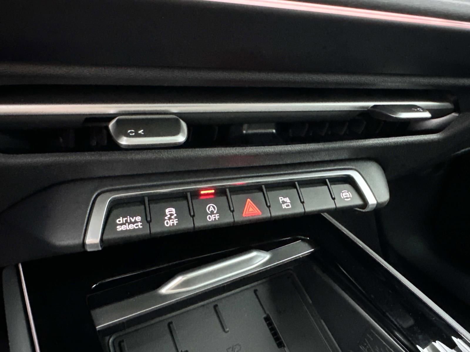 New 2026 Audi Q3 quattro 2.0T image 23