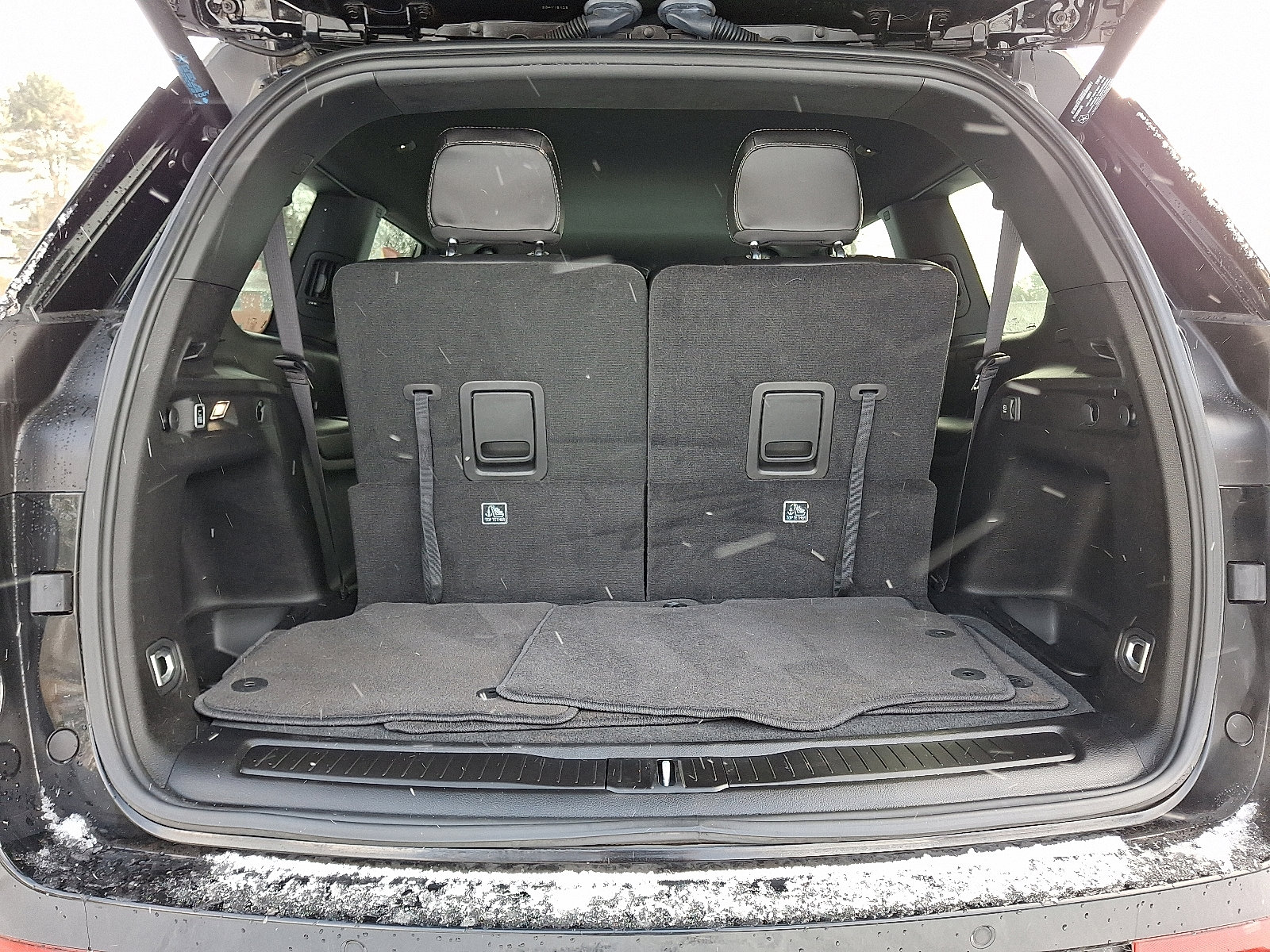 Certified 2024 Jeep Grand Cherokee L Laredo image 28