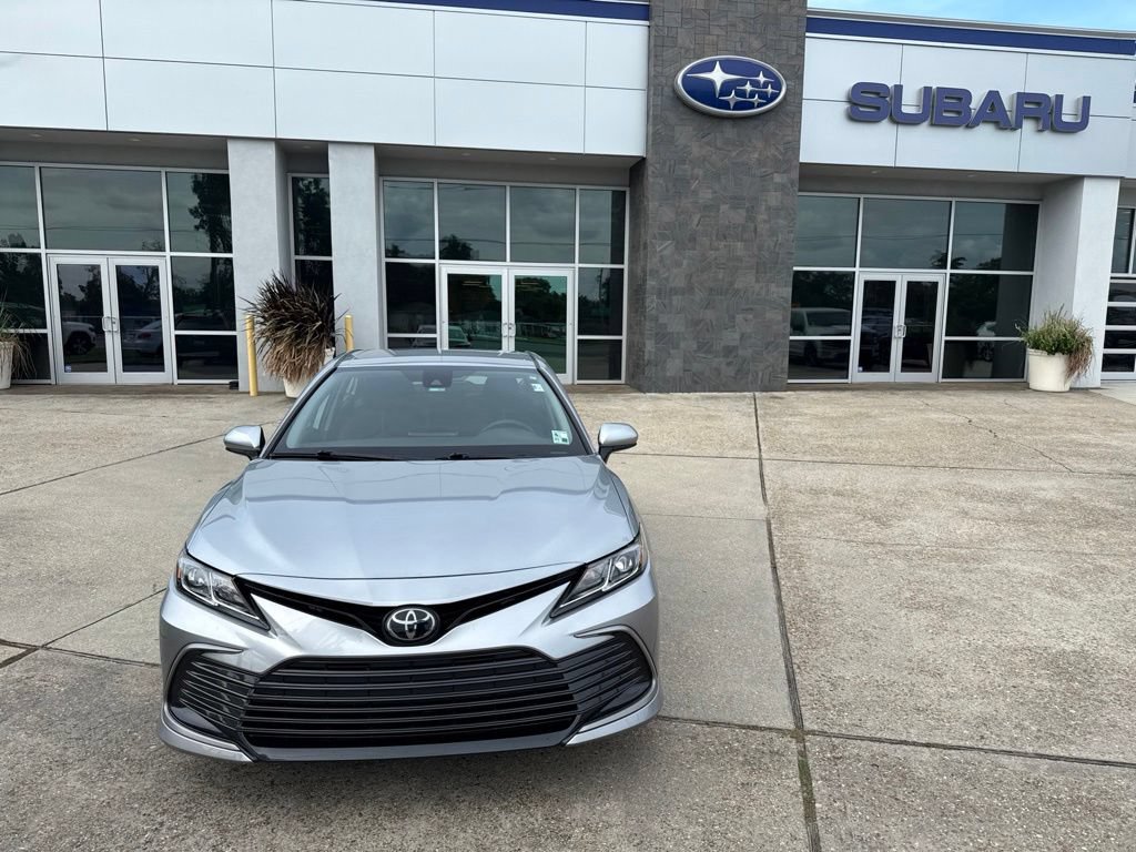 Used 2023 Toyota Camry LE FWD image 2