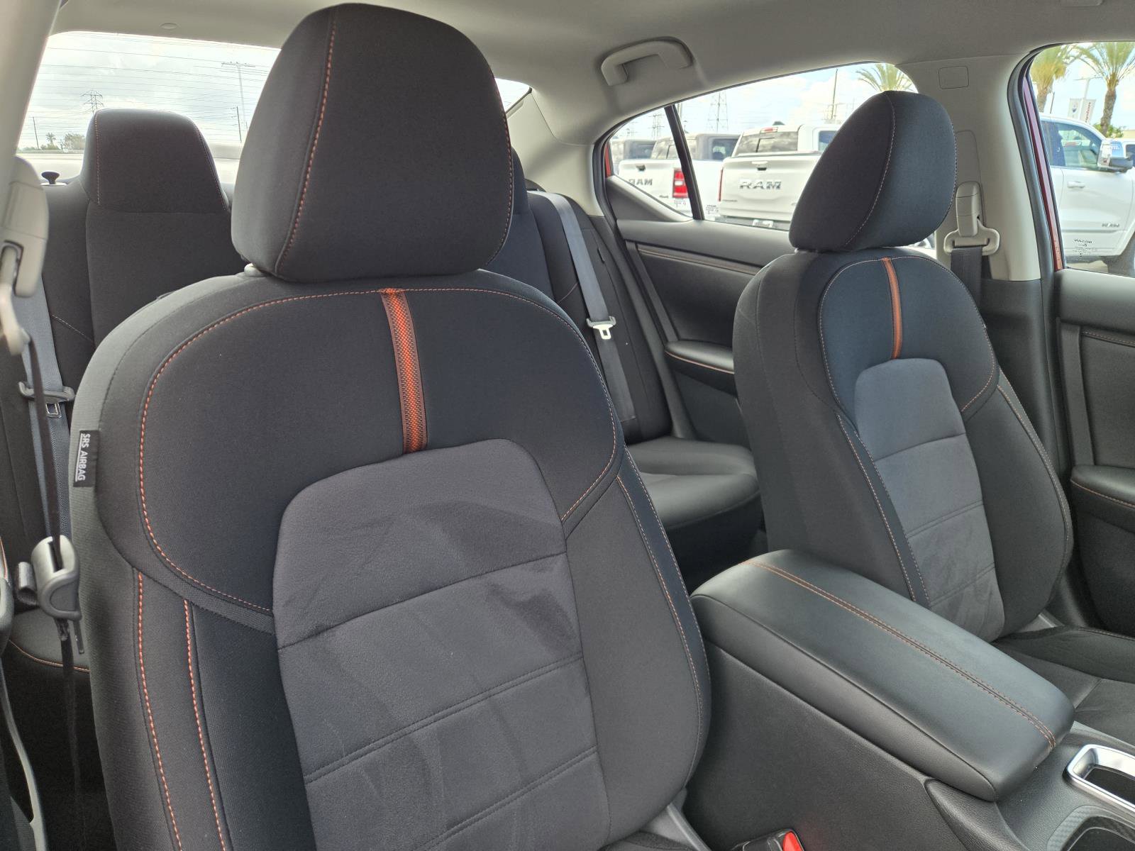 Used 2025 Nissan Sentra SR FWD image 31