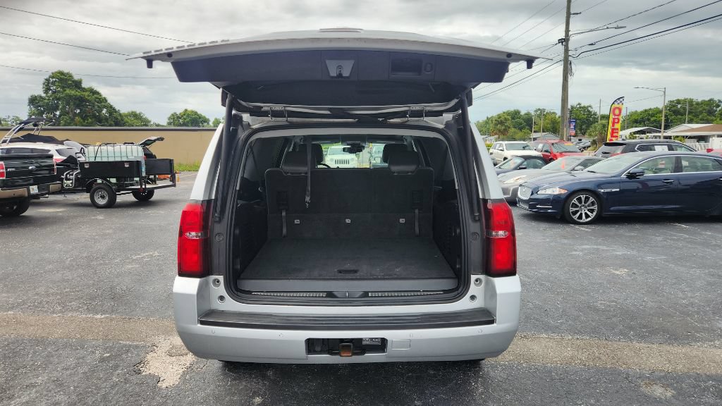 Used 2018 Chevrolet Suburban LT RWD image 12
